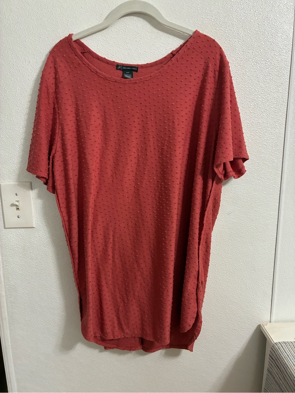 Adrianna Papell Coral Red Short Sleeve Swiss Dot Texture Top XXL